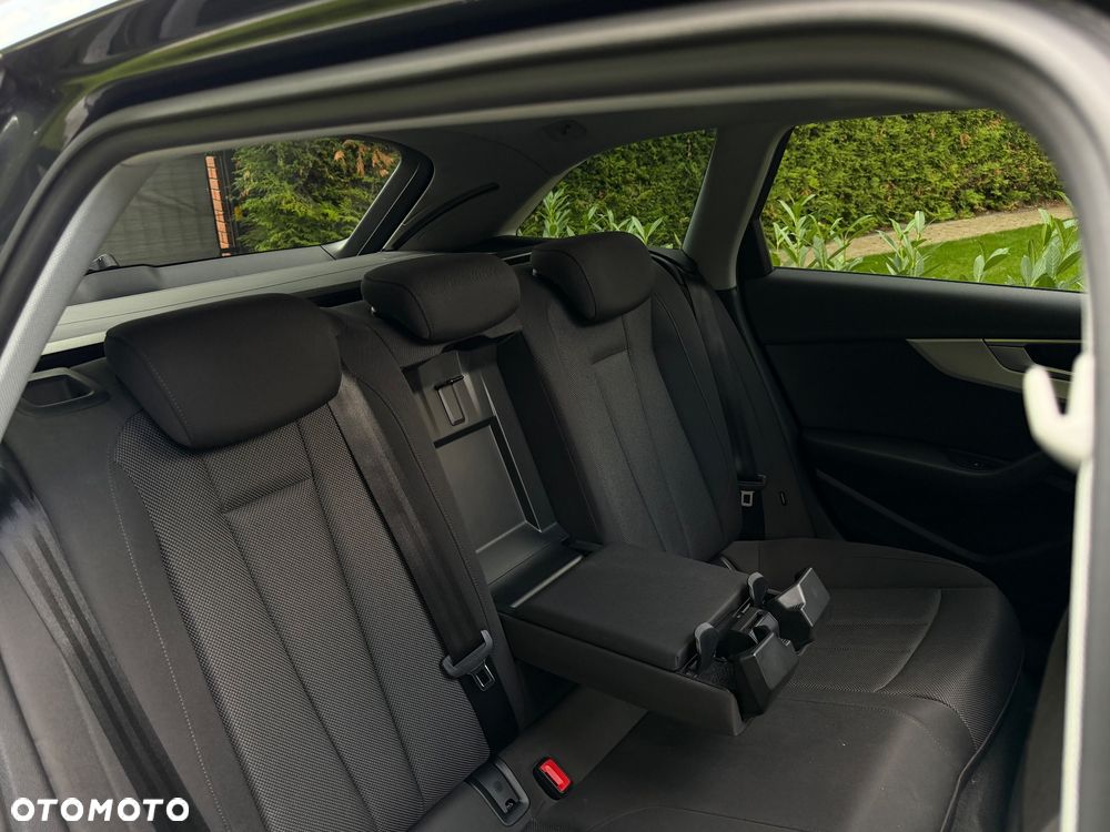 Audi A4 Avant 2.0 TDI Quattro S tronic - 26