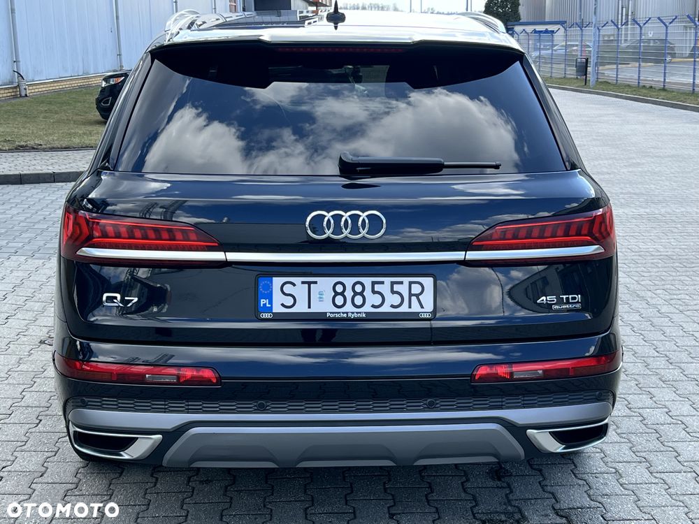 Audi Q7 - 4