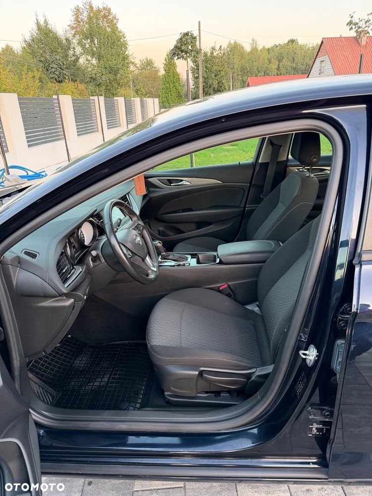 Opel Insignia - 10