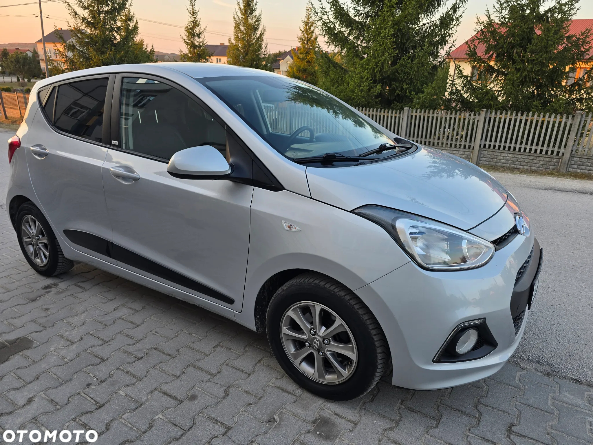 Hyundai i10 1.0 Premium - 17