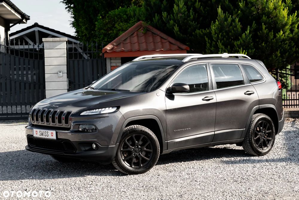 Jeep Cherokee - 8