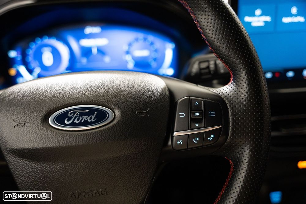 Ford Focus SW 1.0 EcoBoost ST-Line X - 24