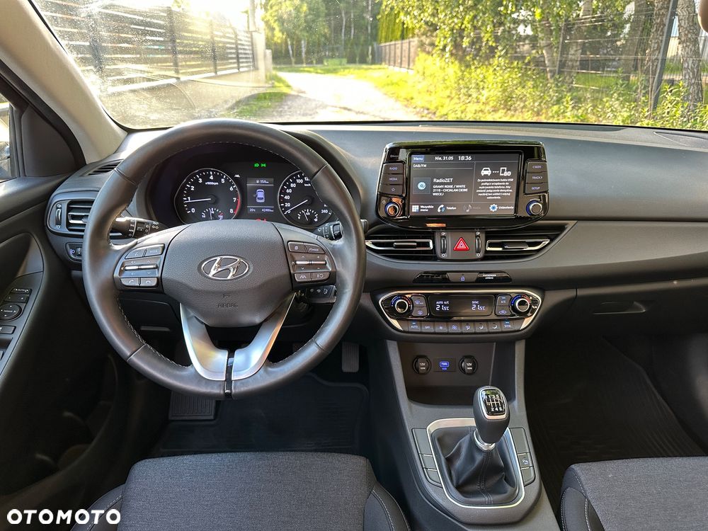 Hyundai i30 1.5 DPI Comfort - 16