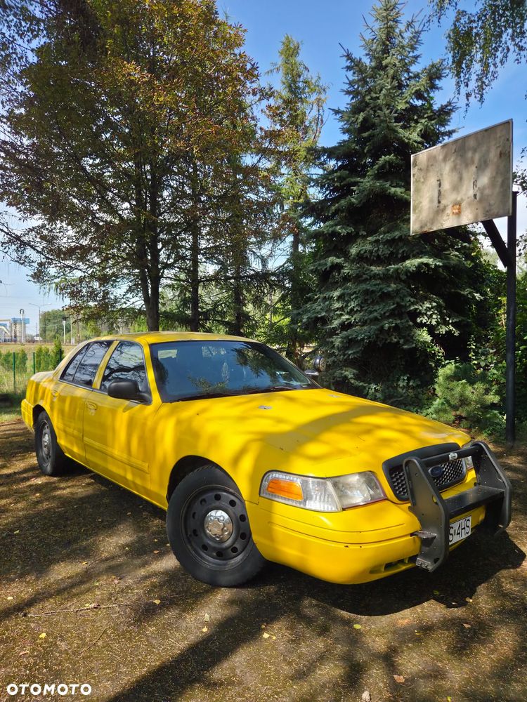 Ford Crown - 5