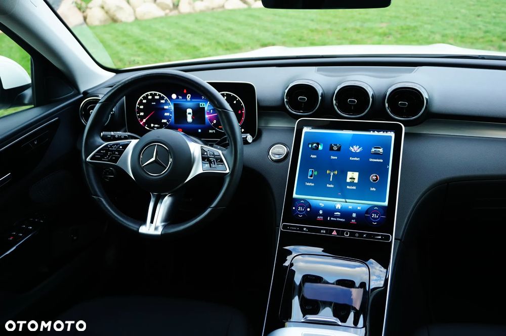 Mercedes-Benz Klasa C 220 d mHEV - 29