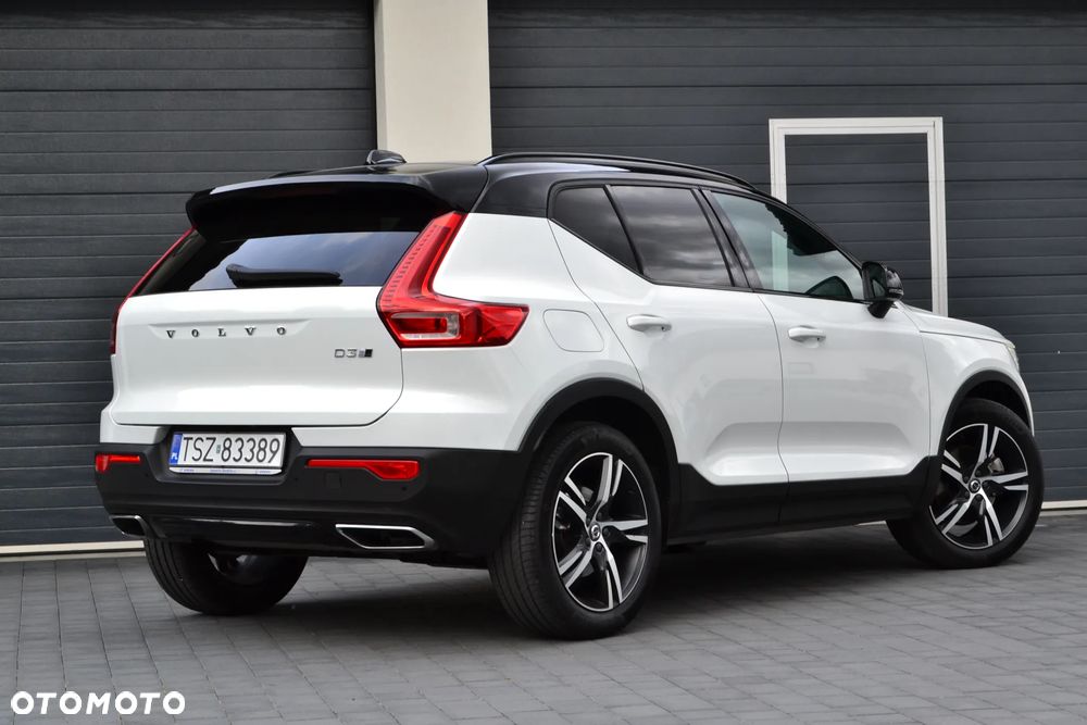 Volvo XC 40 D3 AWD R-Design - 25
