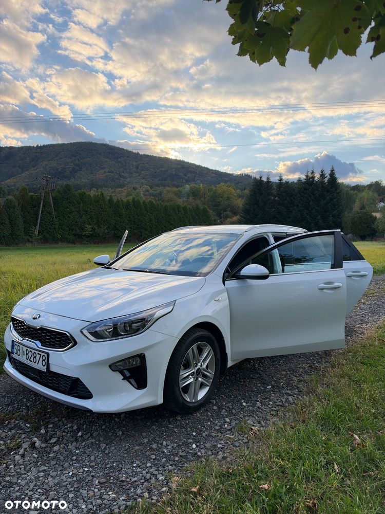 Kia Ceed 2018 photo 2