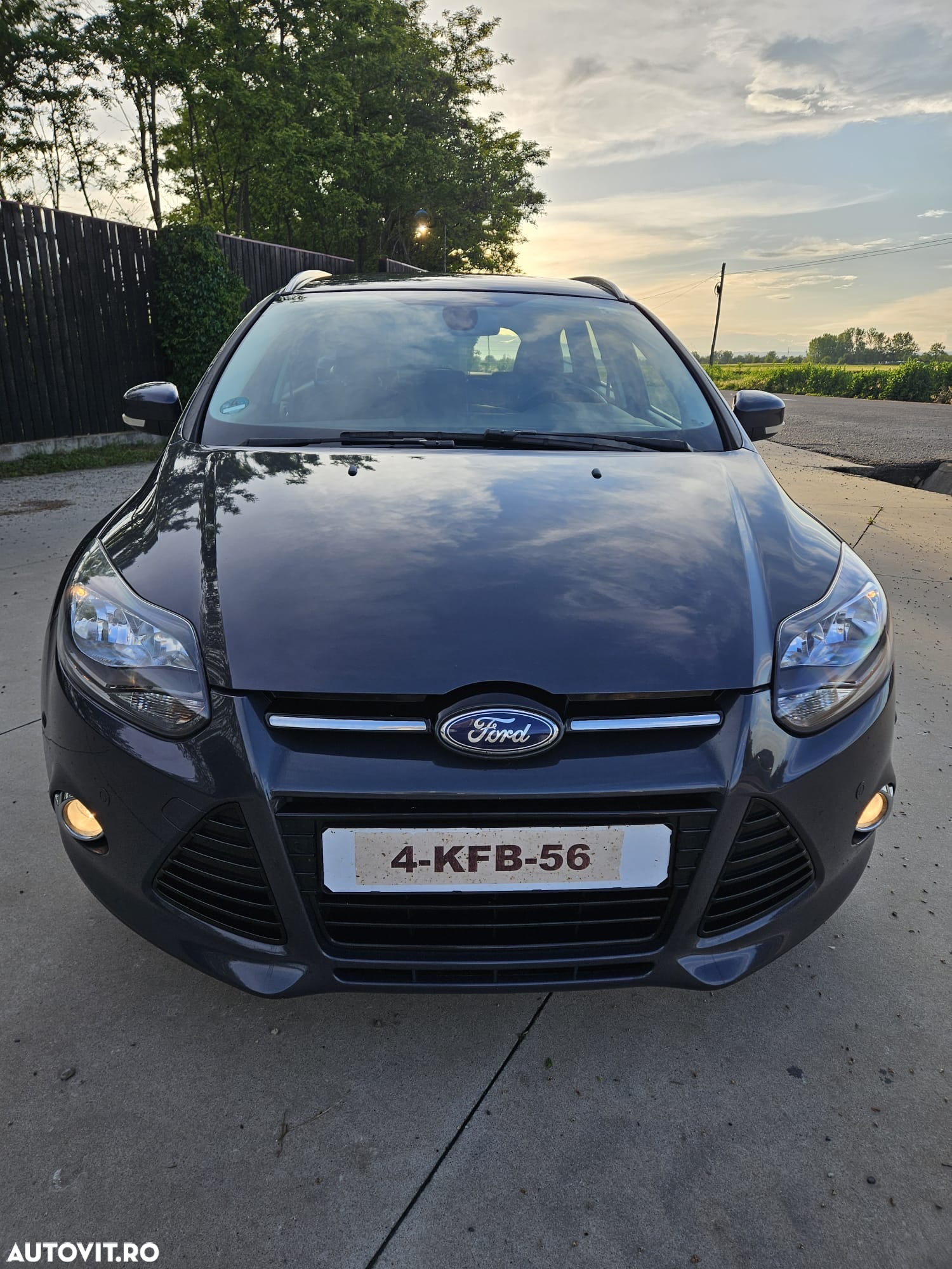 Ford Focus Turnier 1.6 TDCi ECOnetic 88g Start-Stopp-Sy Titanium - 6