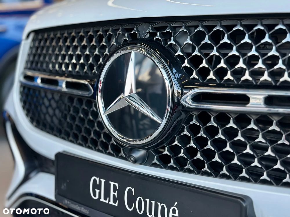 Mercedes-Benz GLE - 19