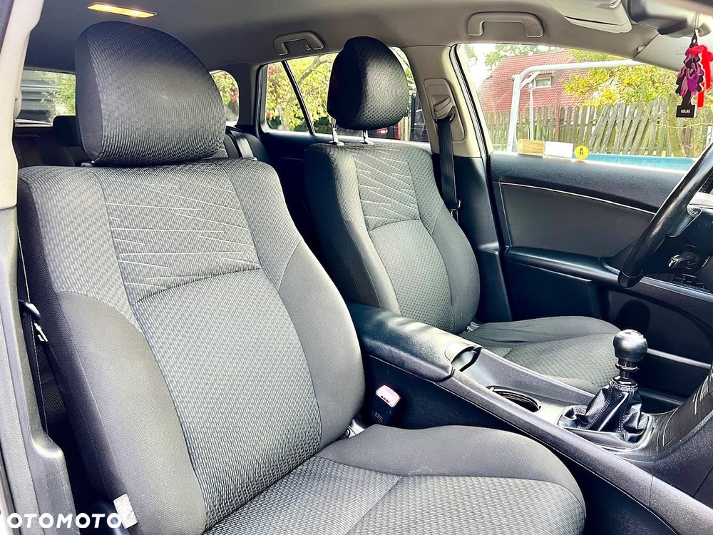 Toyota Avensis 2.2 D-4D Premium - 20