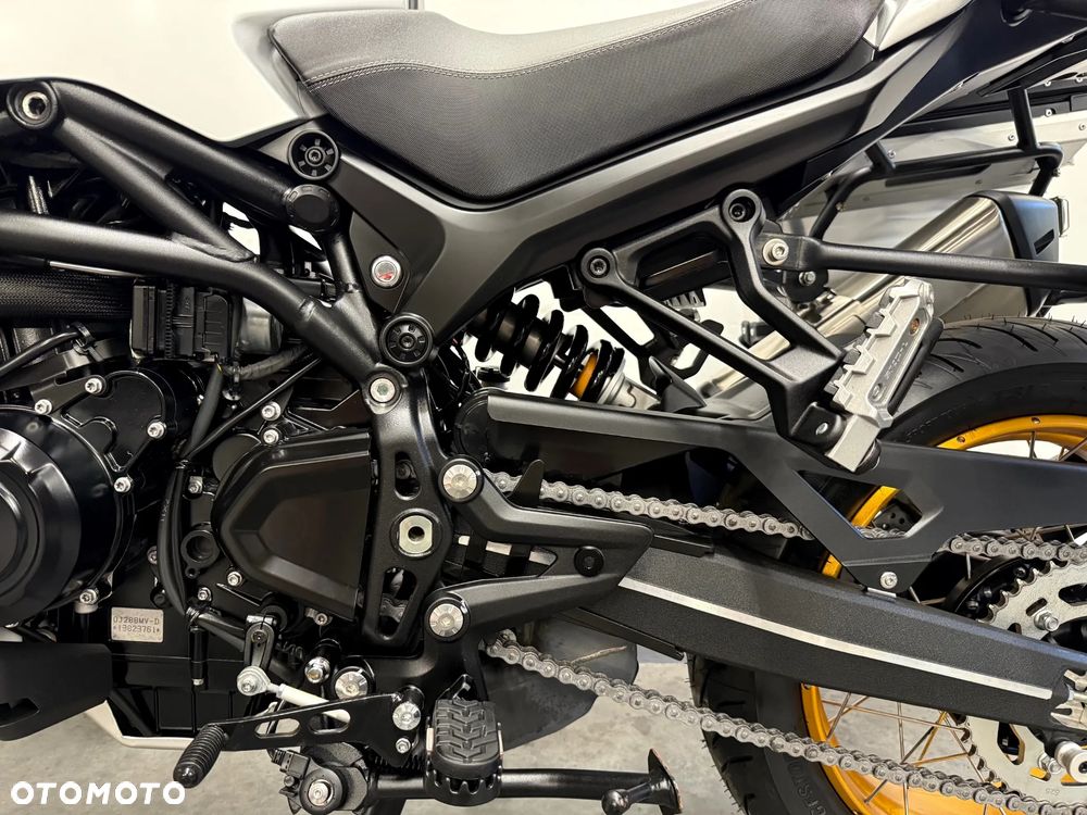 QJMOTOR SRT 800SX - 27