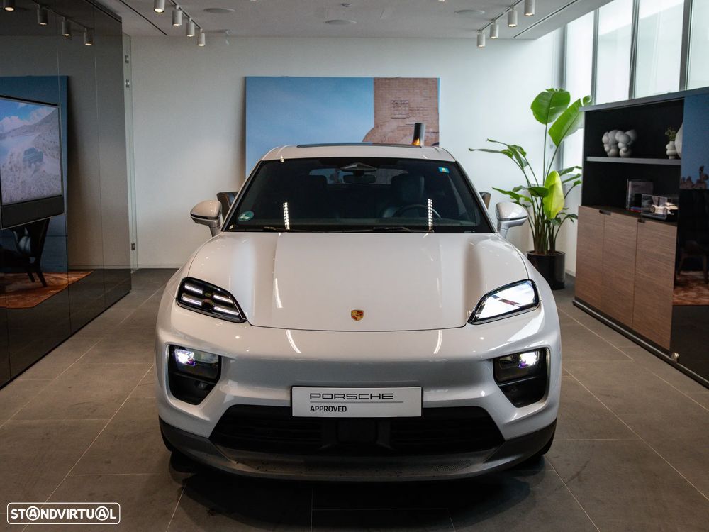 Porsche Macan Electric 4 - 2