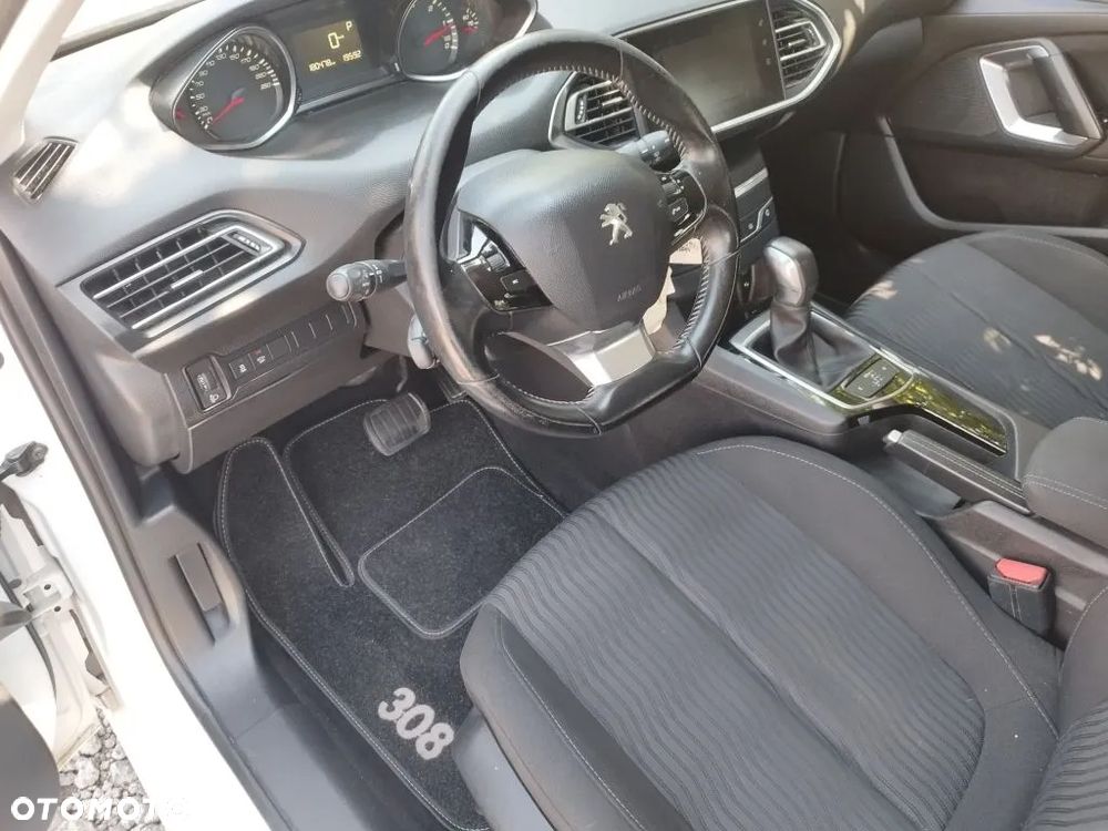 Peugeot 308 BlueHDi FAP 120 EAT6 Stop&Start Allure - 9
