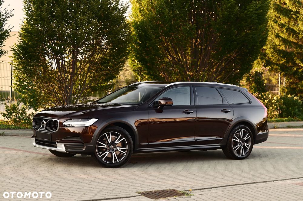 Volvo V90 Cross Country D5 SCR AWD Pro - 4