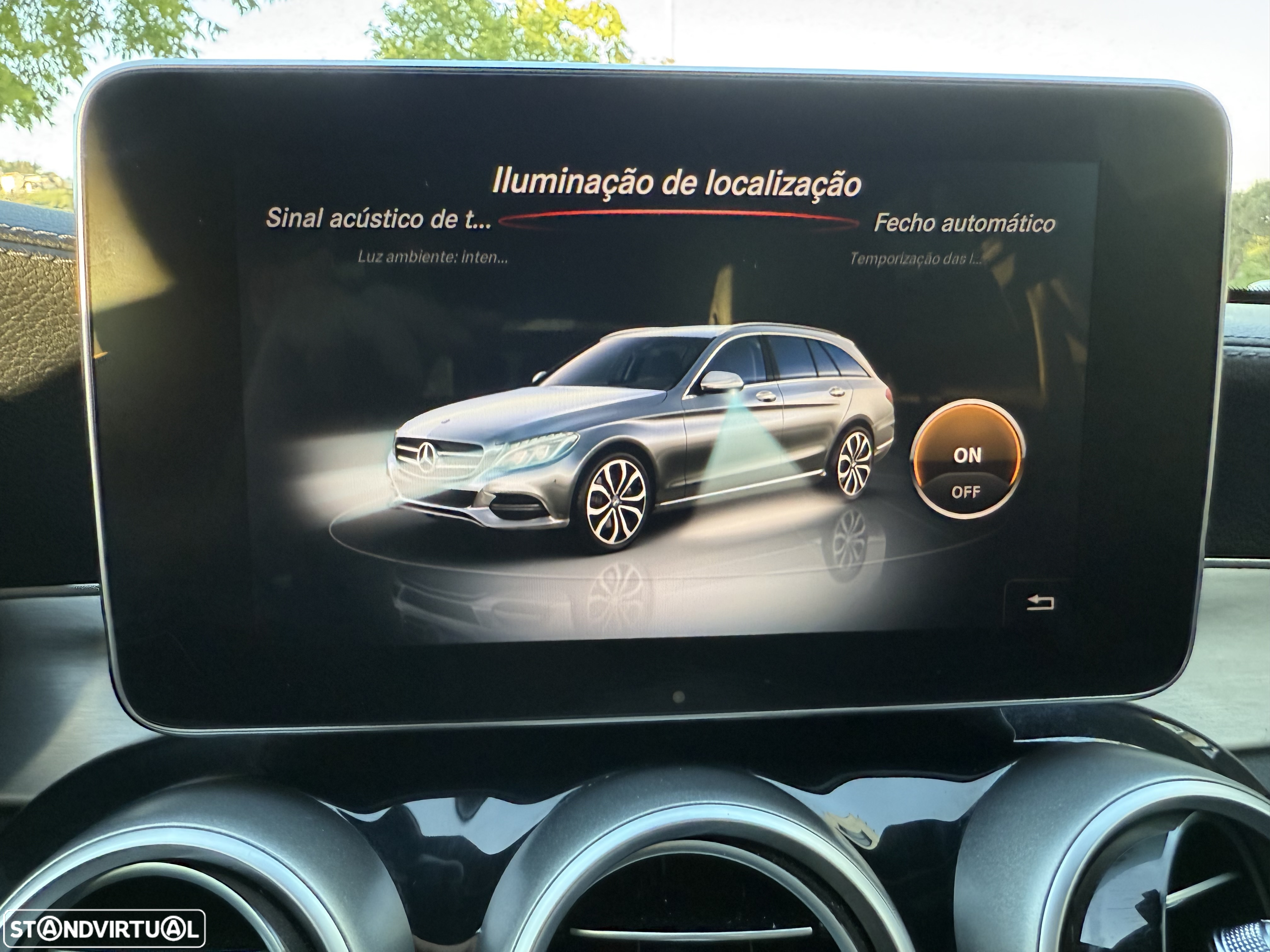 Mercedes-Benz C 300 BlueTEC Hybrid AMG Line - 35