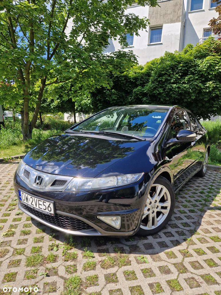 Honda Civic 1.8 Executive - 3
