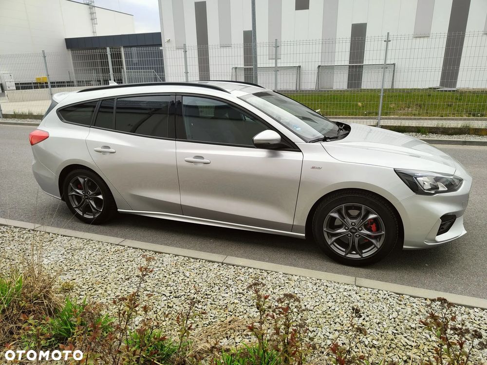 Ford Focus 1.5 EcoBoost Start-Stopp-System ST-LINE X - 3