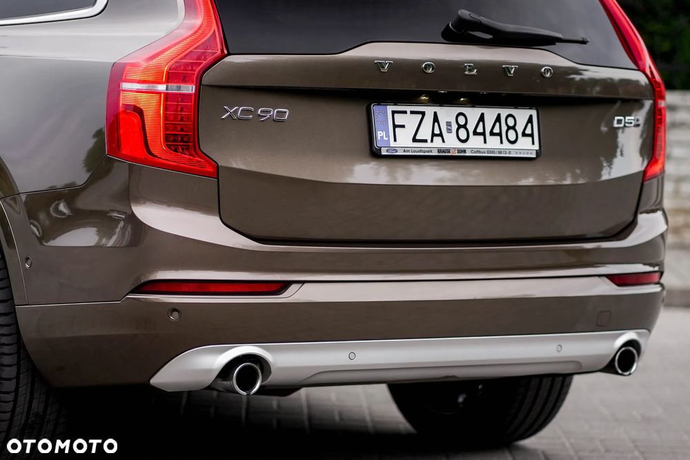 Volvo XC 90 D5 AWD Momentum 7os - 15