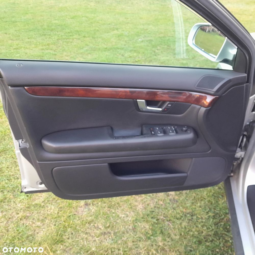 Audi A4 Avant 2.5 TDI - 9