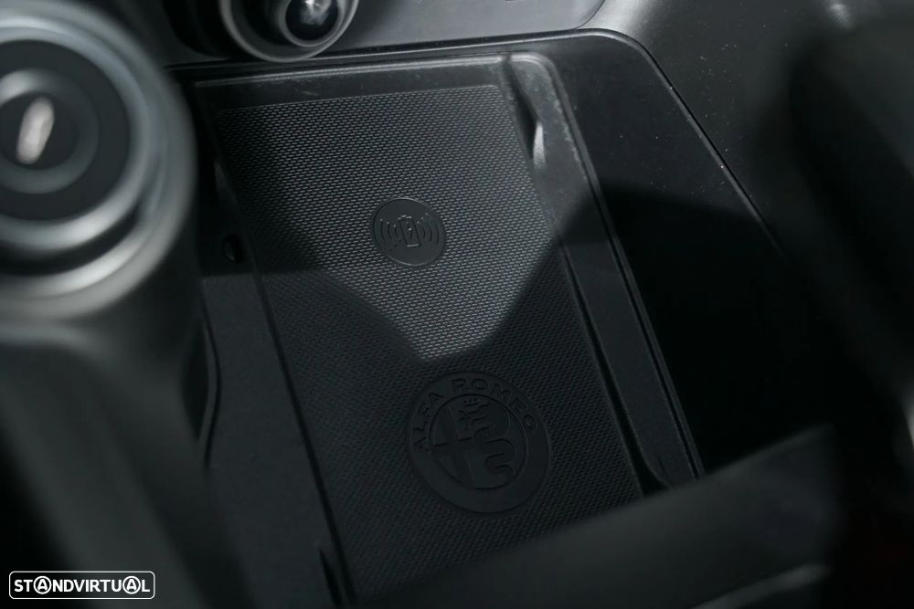 Alfa Romeo Tonale 1.3 Plug-In Hybrid Veloce e-AWD - 19