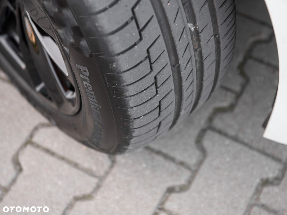 BMW Seria 5 - 34