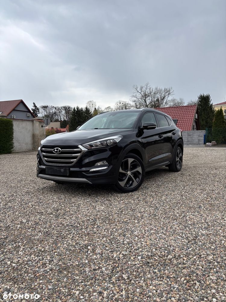 Hyundai Tucson 2.0 CRDI BlueDrive Style 2WD - 1