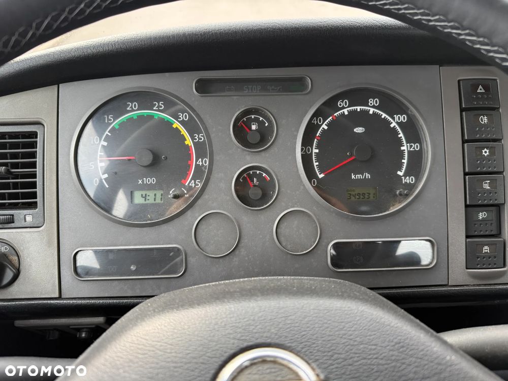 Nissan Atleon - 15