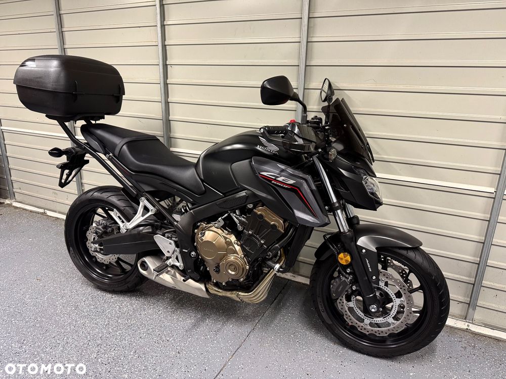 Honda CB - 1
