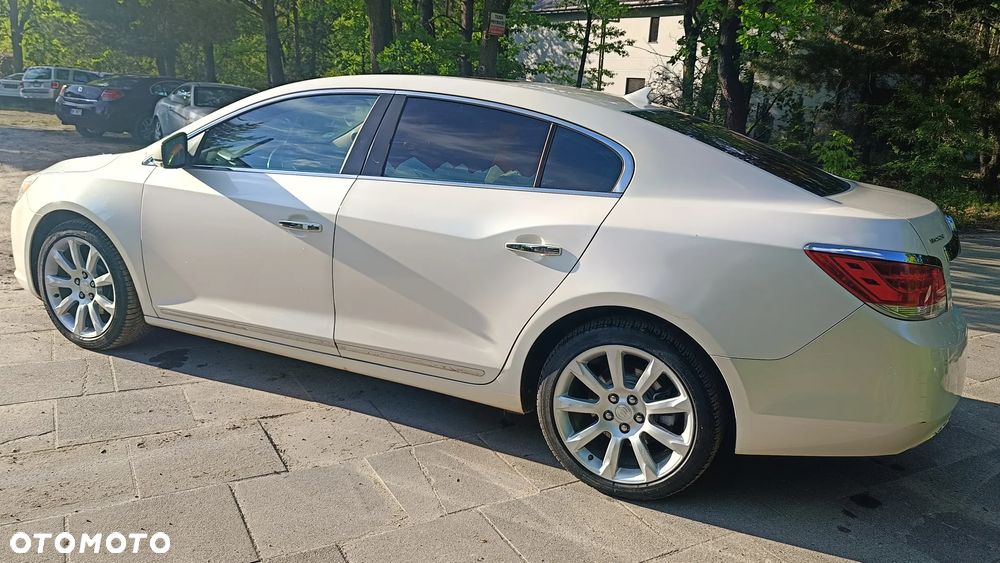 Buick Lacrosse - 17