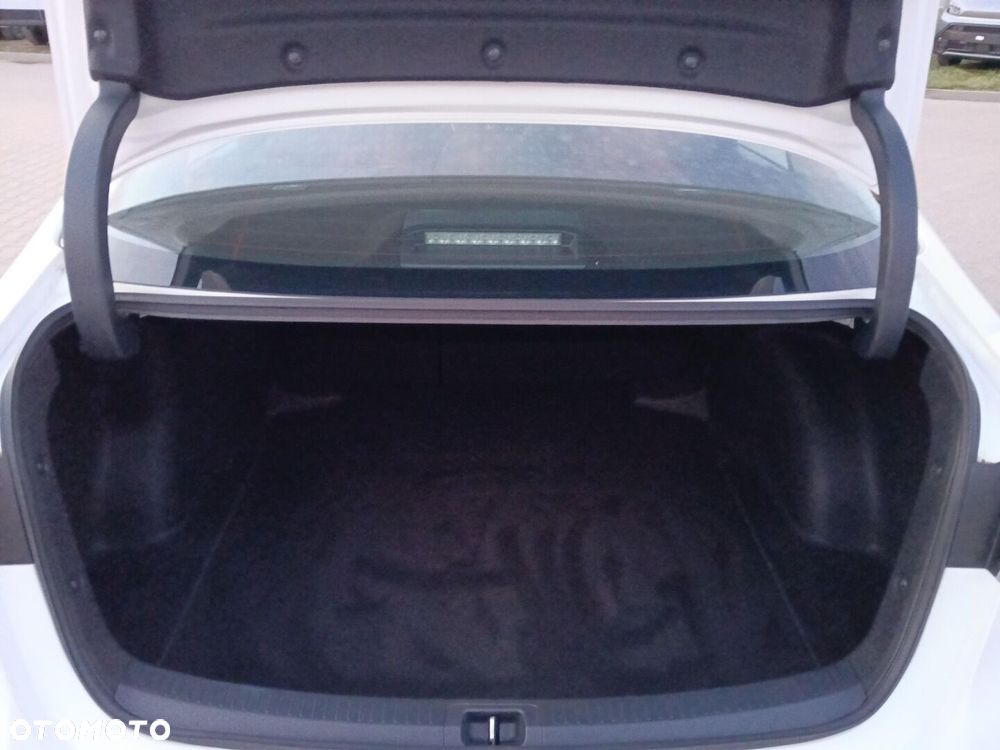 Toyota Corolla 1.5 Comfort MS - 13