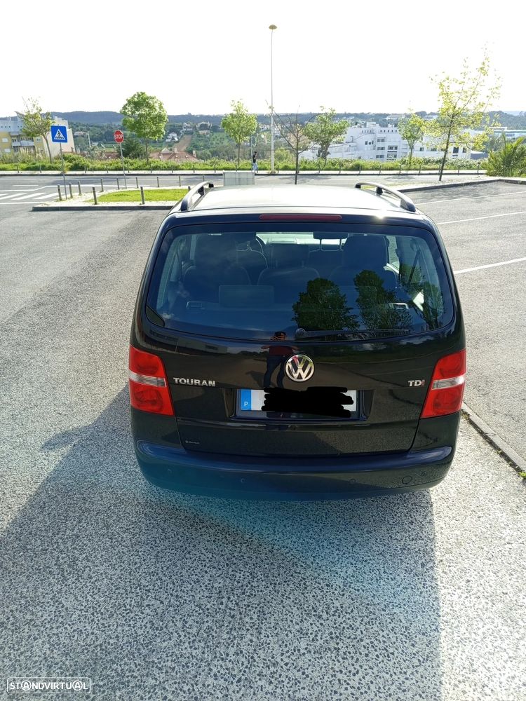 VW Touran 1.9 TDi Basis 7L - 3