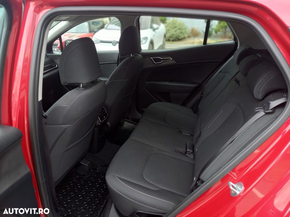 Kia Sportage 1.6 T-GDI 6MT 4x2 Urban - 12