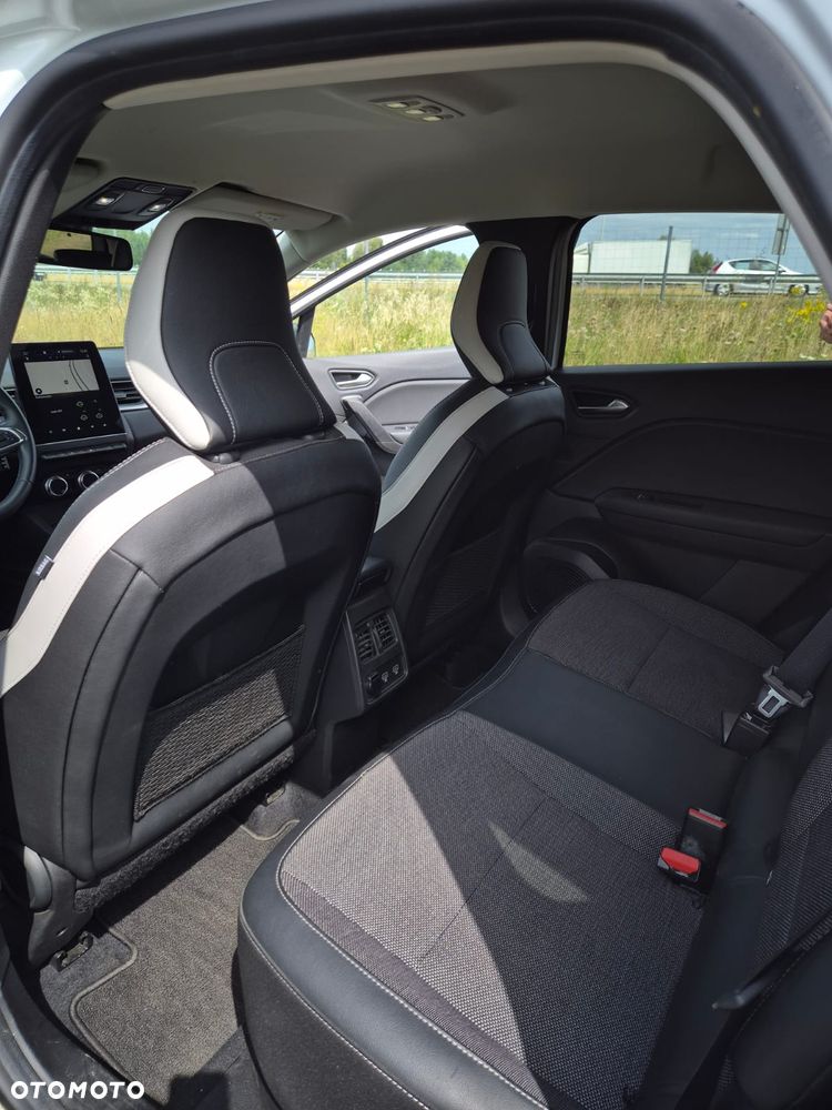 Renault Captur E-TECH Full 145 TECHNO - 9