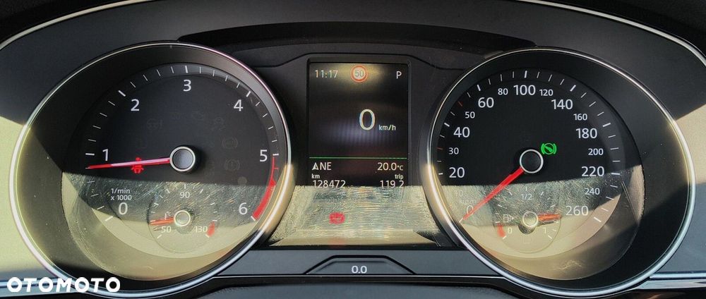 Volkswagen Passat Variant 2.0 TDI 4Mot Elegance DSG - 16