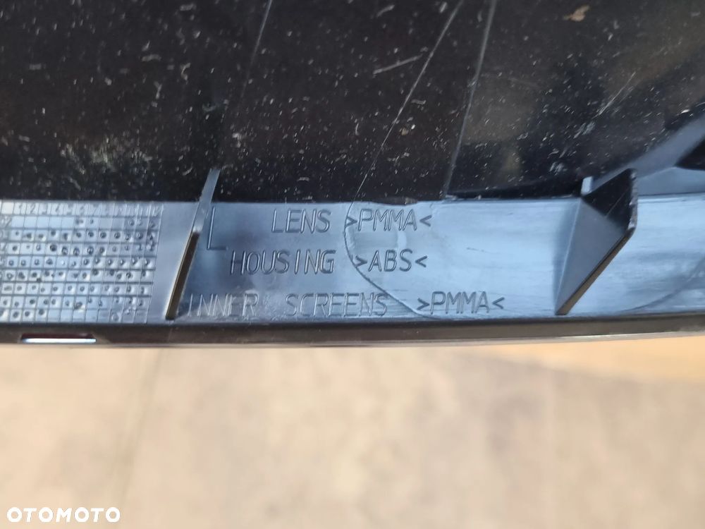 TOYOTA AVENSIS T25 SEDAN LAMPA LEWY TYŁ TYLNA - 7