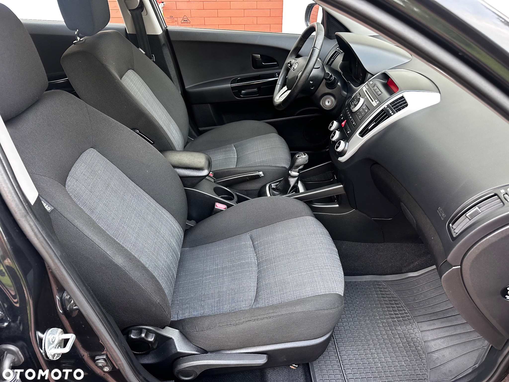 Kia Ceed 1.6 CVVT Vision - 25