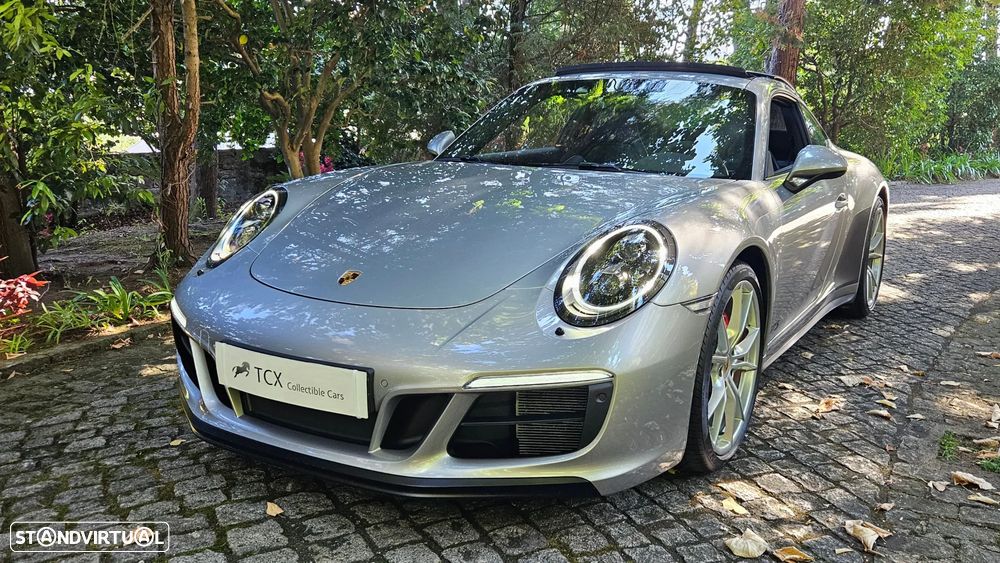 Porsche 911 (991) Carrera GTS - 15