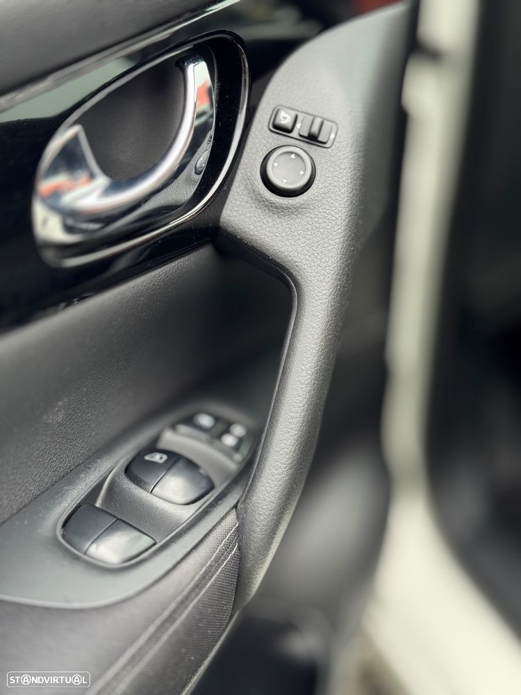 Nissan Qashqai 1.2 DIG-T Acenta Xtronic - 6