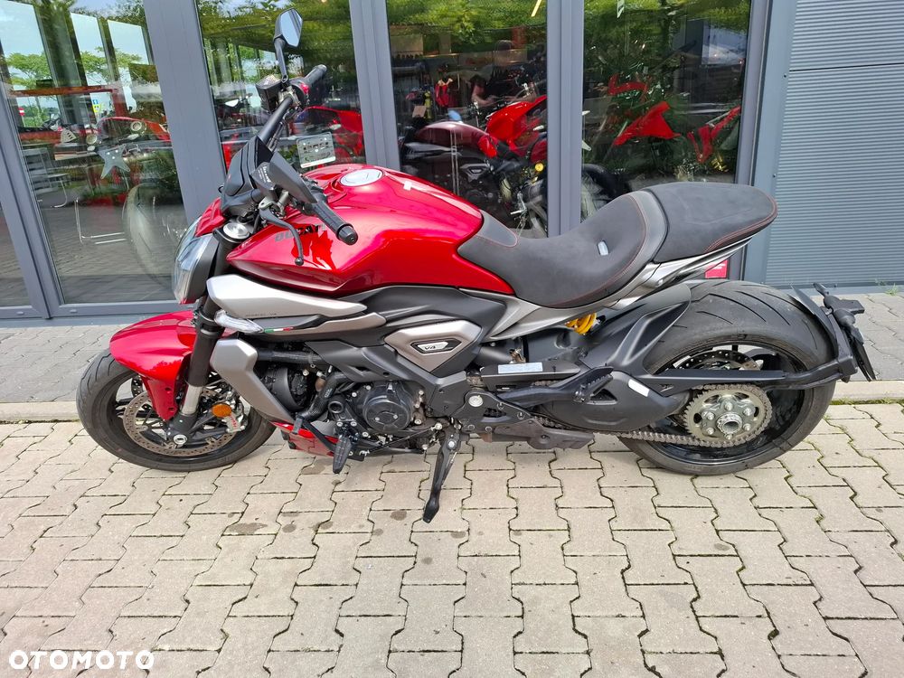 Ducati Diavel - 9