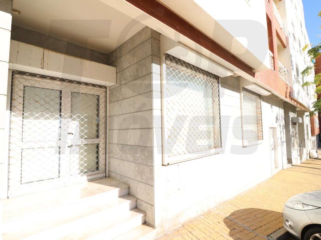 Loja - Prior Velho - 210.000€ - Grande imagem: 2/8