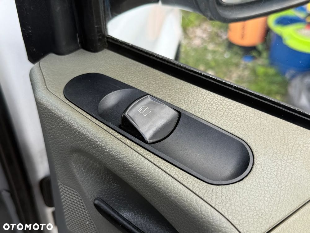 Mercedes-Benz vito - 15