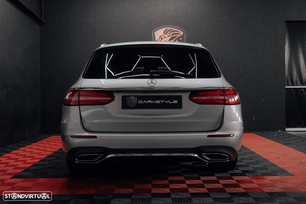 Mercedes-Benz E 220 d AMG Line - 13
