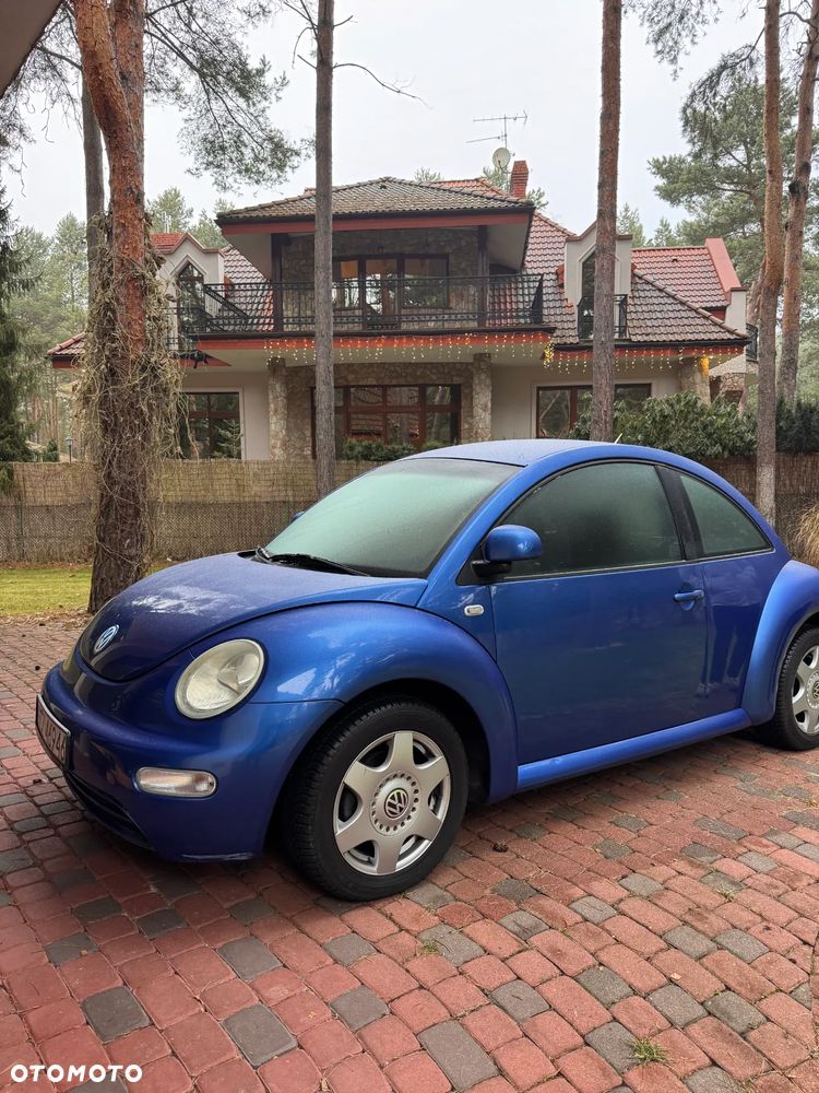 Volkswagen New Beetle - 1