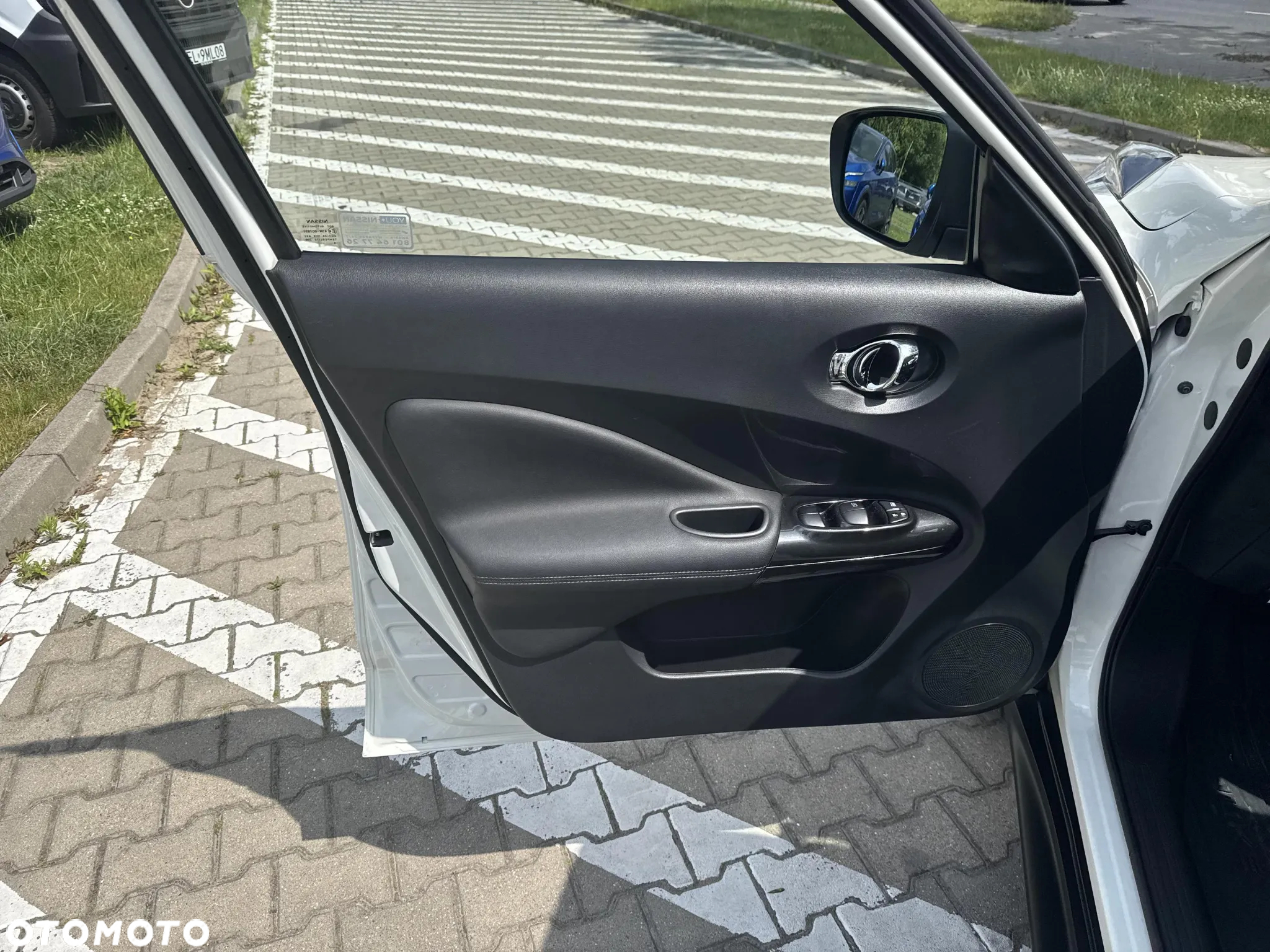 Nissan Juke 1.6 N-Connecta Xtronic - 24