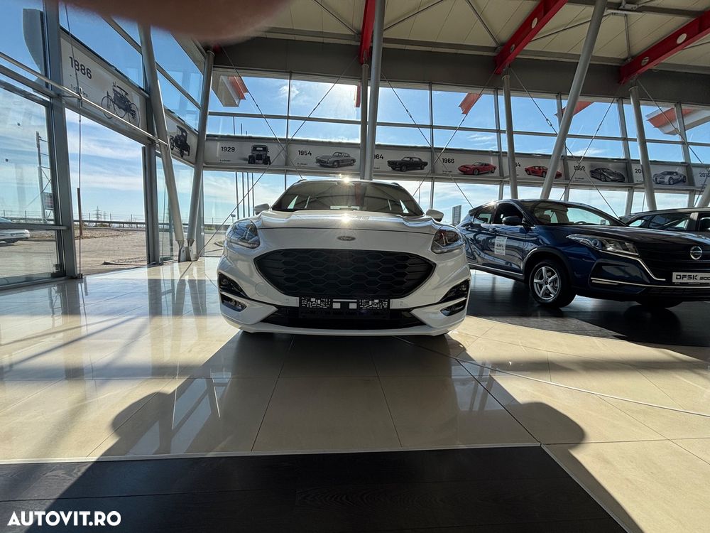 Ford Kuga - 2