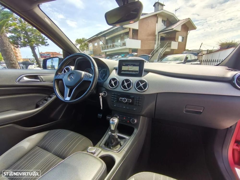 Mercedes-Benz B 200 CDI BlueEFFICIENCY - 22