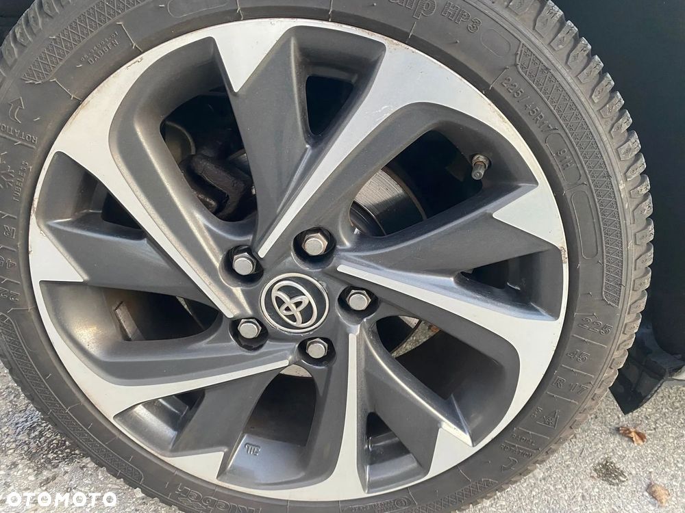 Toyota Auris - 18