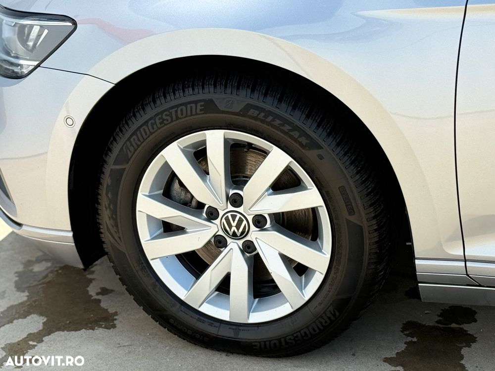 Volkswagen Passat 2.0 TDI DSG Highline - 31