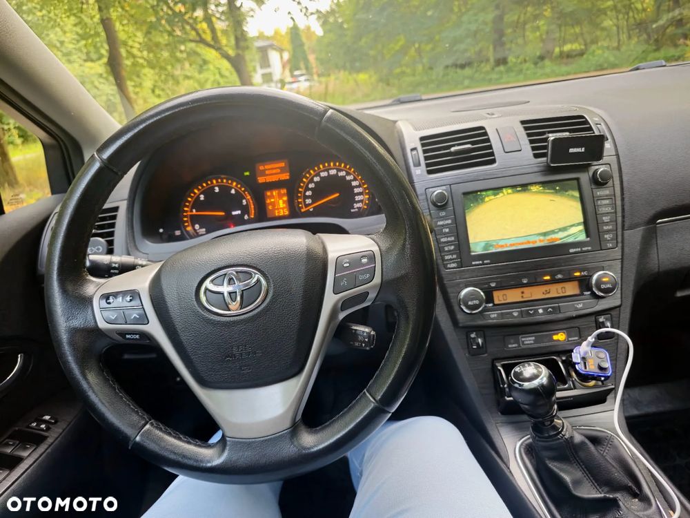 Toyota Avensis 2.2 D-CAT Premium - 5