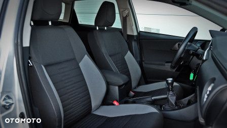 Toyota Auris 1.4 D-4D Premium - 21